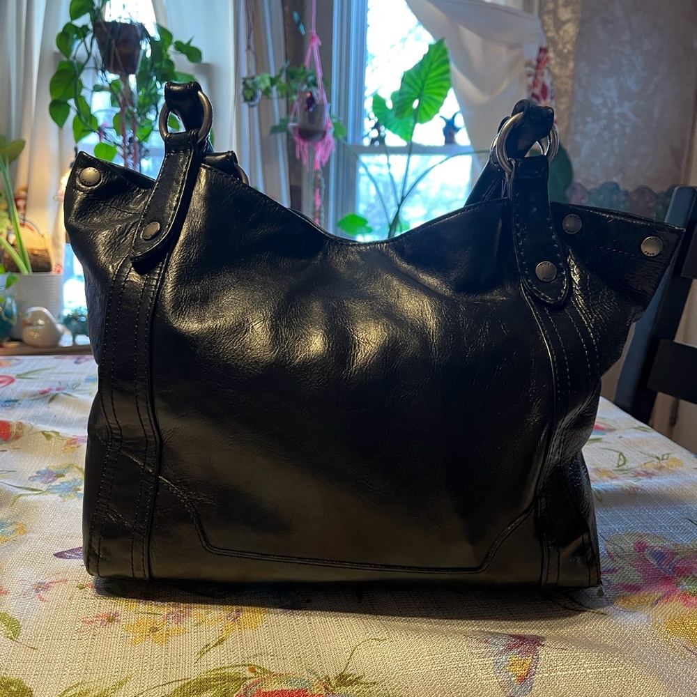 Frye - Picture 4 of 8
